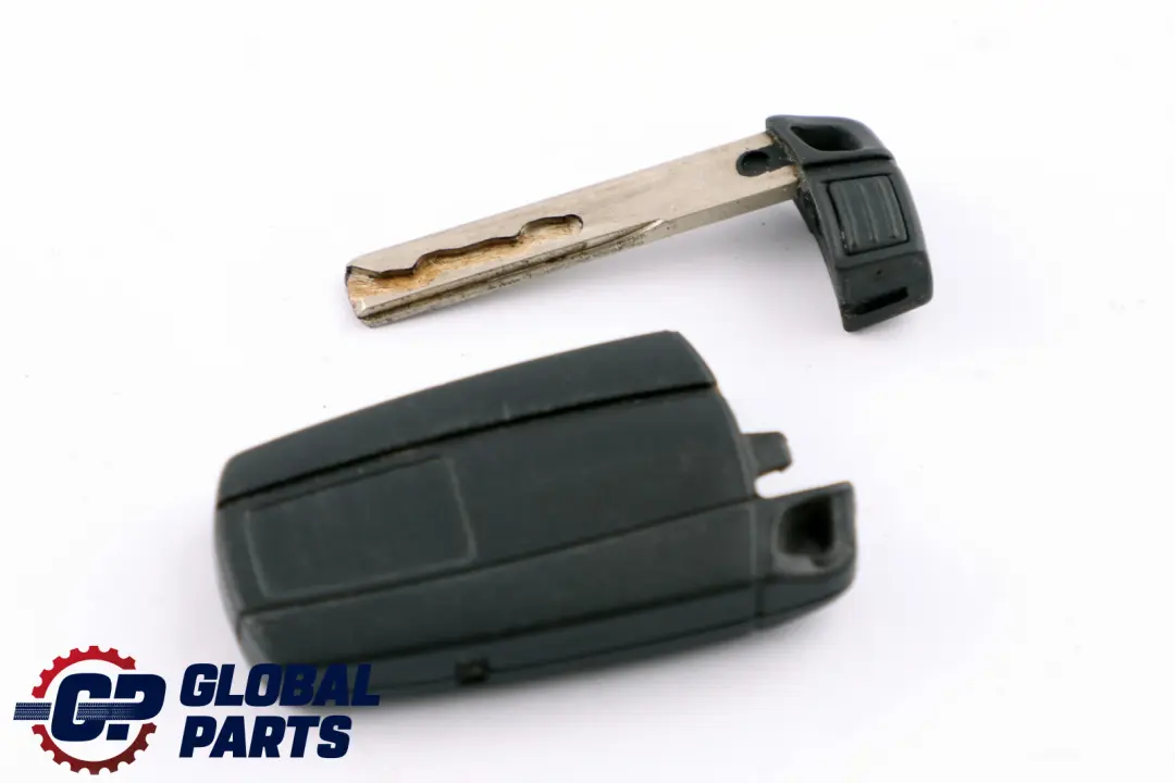 BMW 3 Series E90 E91 E92 N52N 325i 218HP ECU Kit DME CAS3 + Key Manual - SKU 7577068 - Part number 7577068