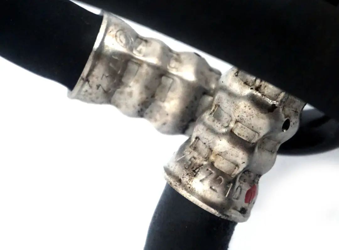 Przewód Rura Wąż Oleju do BMW E90 E91 E92 325d o numerze 7577641 BMW E90 E91 E92 325d Przewód Rura Wąż Oleju - SKU 7577641 - Numer Części 7577641