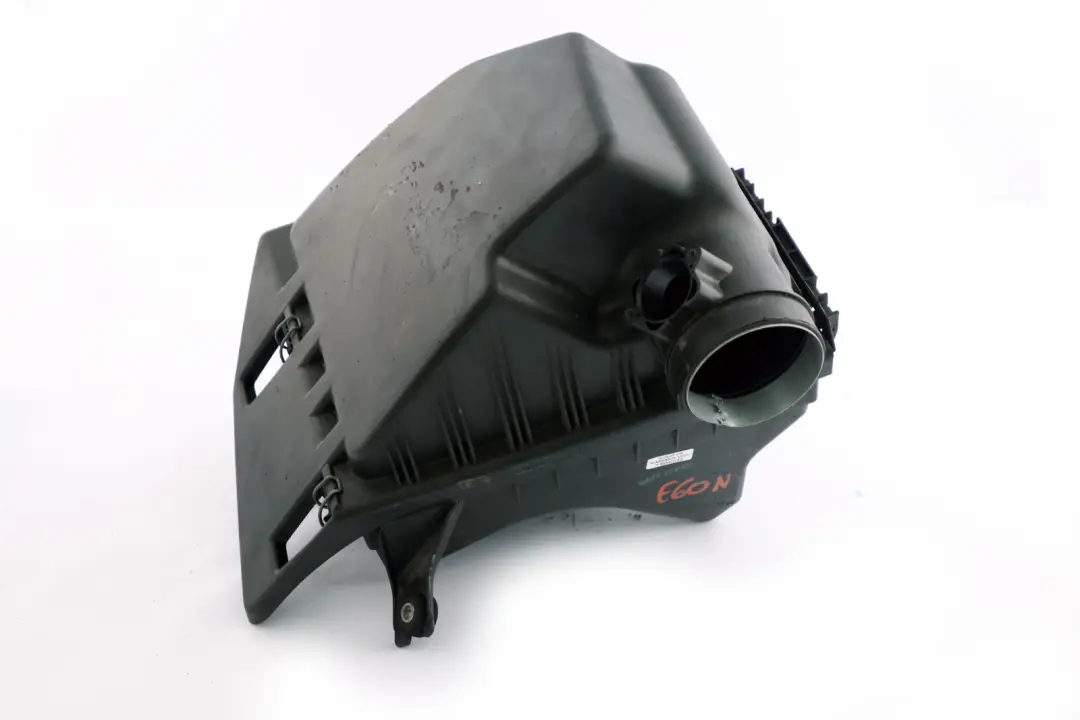 Filtro De Aire Caja De Admision Silenciador para BMW E60 E61 E63 E64 LCI con número de pieza 7577779 BMW E60 E61 E63 E64 LCI Filtro De Aire Caja De Admision Silenciador - SKU 7577779 - Número de pieza 7577779