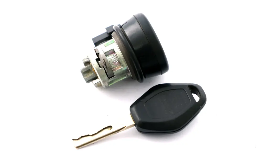 2.5si N52N 218HP Steuergerät DME EWS4.4+ Schlüssel für BMW X3 Series E83 mit Teilenummer 7583526 BMW X3 Series E83 2.5si N52N 218HP Steuergerät DME EWS4.4+ Schlüssel - SKU 7583526-1 - Teilenummer 7583526