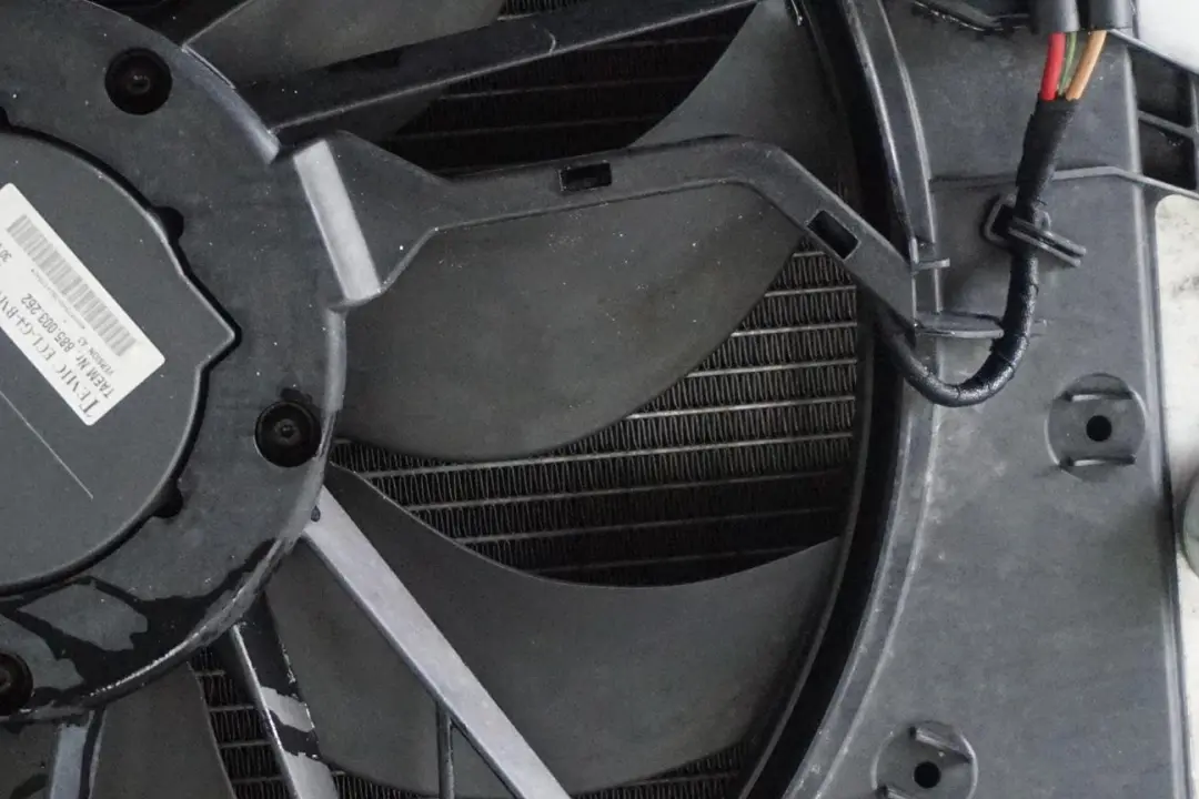 645i N62 Kühlerlüfter Lüfterzarge 600W Benzin für BMW 5 6 E60 E61 E63 E64 545i mit Teilenummer 7585440 BMW 5 6 E60 E61 E63 E64 545i 645i N62 Kühlerlüfter Lüfterzarge 600W Benzin - SKU 7585440-2 - Teilenummer 7585440