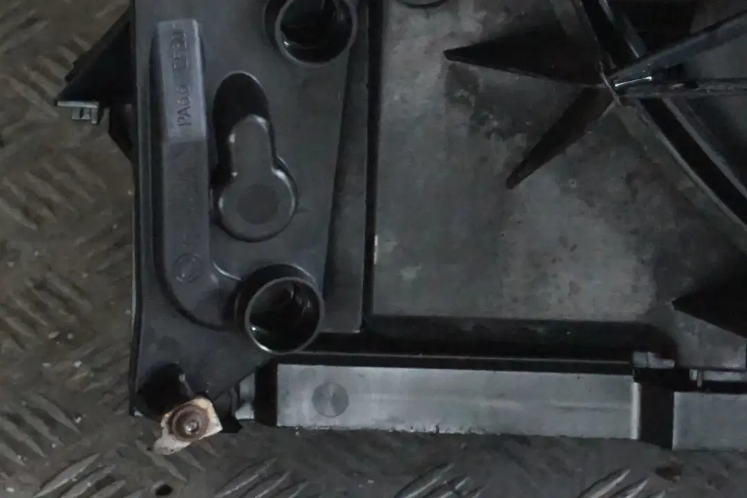 Reihe E60 E61 E63 E64 545i 645i N62 LĂĽfterzarge 600W Benzin für BMW 5 6 mit Teilenummer 7585440 BMW 5 6 Reihe E60 E61 E63 E64 545i 645i N62 LĂĽfterzarge 600W Benzin - SKU 7585440 - Teilenummer 7585440