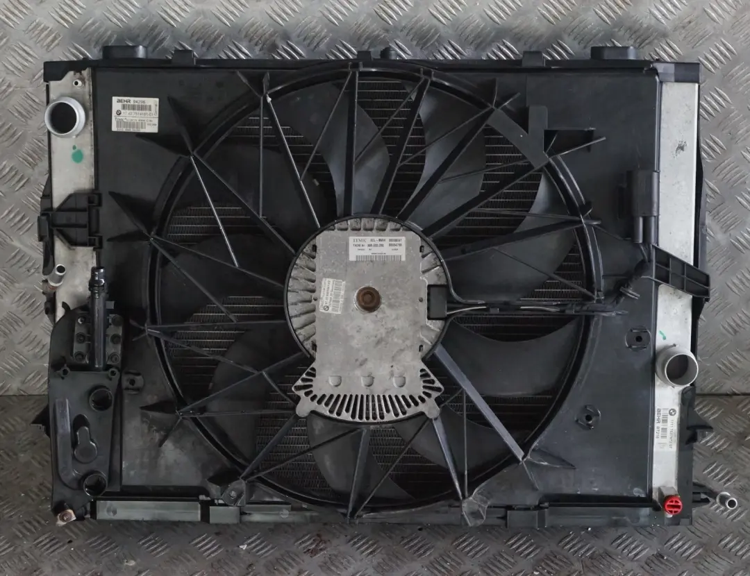 BMW 5 6 Reihe E60 E61 E63 E64 545i 645i N62 LÄ‚Ä½fterzarge 600W Benzin - SKU 7585440 - Teilenummer 7585440