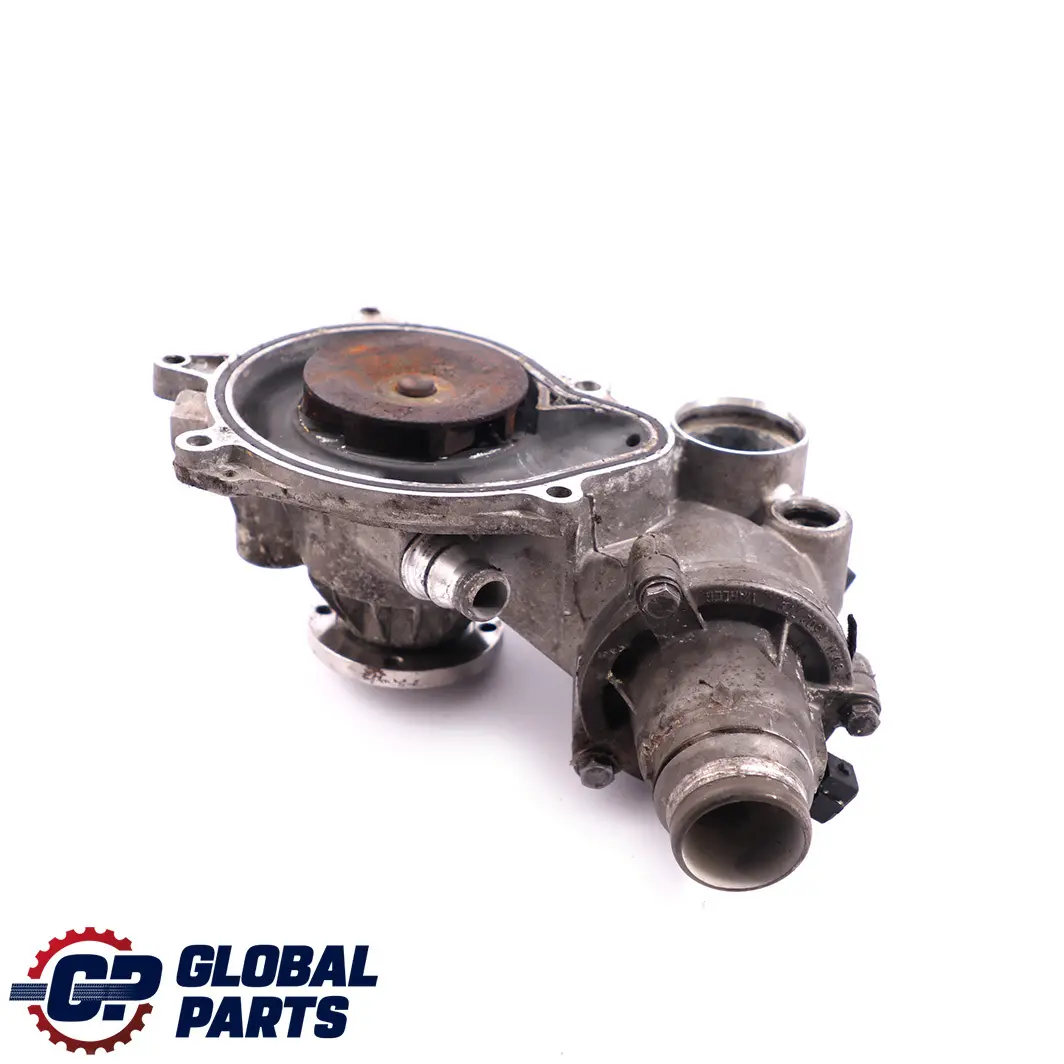 750i Pompe A Eau Thermostat pour BMW E60 E63 E65 540i 650i 640i à propos du numéro de pièce 7790472 BMW E60 E63 E65 540i 650i 640i 750i Pompe A Eau Thermostat - SKU 7586779 - Numéro de pièce 7790472