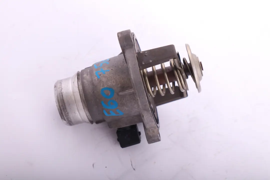 BMW E53 E60 E61 E63 E65 F01 F07 F10 F11 Termostat - SKU 7586885 - Numer Części 7586885