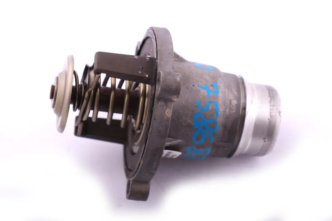 Termostat do BMW E53 E60 E61 E63 E65 F01 F07 F10 F11 o numerze 7586885 BMW E53 E60 E61 E63 E65 F01 F07 F10 F11 Termostat - SKU 7586885 - Numer Części 7586885