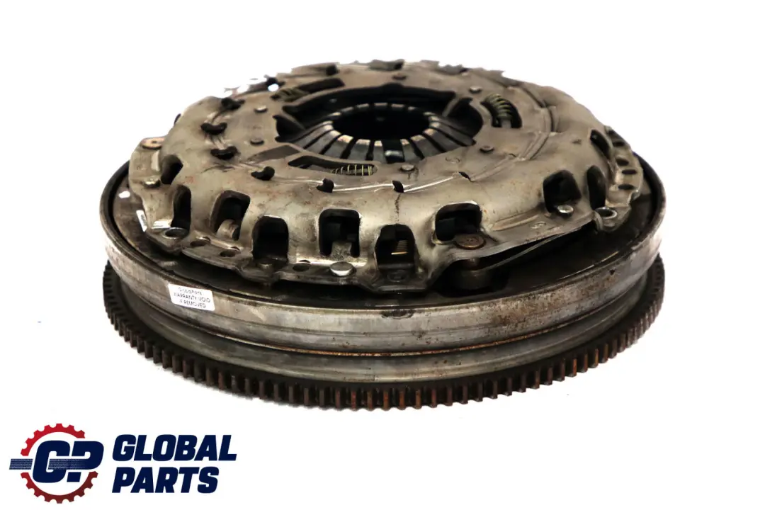 N57 Kit d'embrayage double volant moteur pour BMW E90 E91 LCI E92 325d 330d à propos du numéro de pièce 7587160 BMW E90 E91 LCI E92 325d 330d N57 Kit d'embrayage double volant moteur - SKU 7587160 - Numéro de pièce 7587160