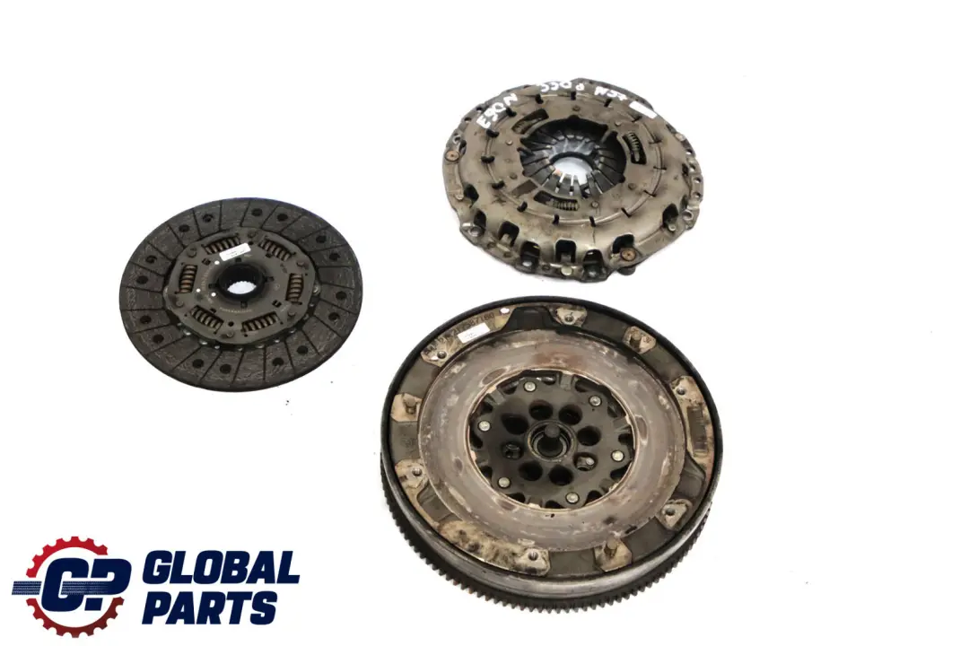 N57 Zweimassenschwungrad Kupplungssatz für BMW E90 E91 LCI E92 325d 330d mit Teilenummer 7587160 BMW E90 E91 LCI E92 325d 330d N57 Zweimassenschwungrad Kupplungssatz - SKU 7587160 - Teilenummer 7587160