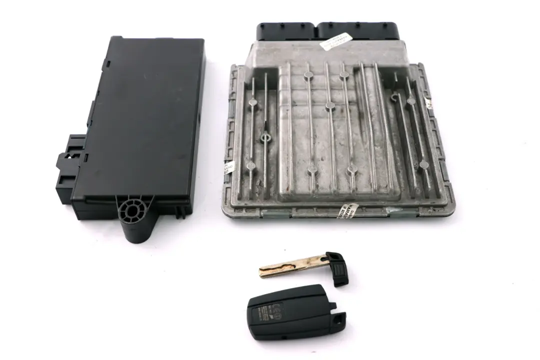BMW E88 Cabrio 125i N52N 218HP ECU Kit DME CAS3 Key Automatic - SKU 7587164-1 - Part number 7587164