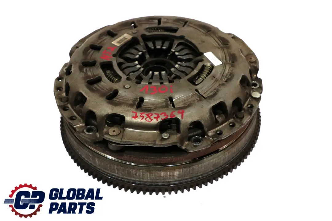Benziner N52 N52N Zweimassenschwungrad Kupplungssatz für BMW E81 E87 LCI 130i mit Teilenummer 7587369 BMW E81 E87 LCI 130i Benziner N52 N52N Zweimassenschwungrad Kupplungssatz - SKU 7587369 - Teilenummer 7587369