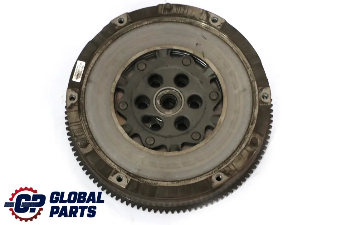 N52 N52N Sprzęgło Dwumas Komplet do BMW E81 E87 LCI o numerze 7587369 BMW E81 E87 LCI N52 N52N Sprzęgło Dwumas Komplet - SKU 7587369 - Numer Części 7587369