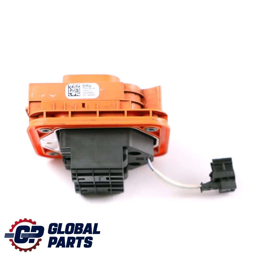Charging Connector Plug Unit to BMW 3 7 Series F30 LCI G11 Hybrid Battery with Part number 8605862 BMW 3 7 Series F30 LCI G11 Hybrid Battery Charging Connector Plug Unit - SKU 7588405 - Part number 8605862