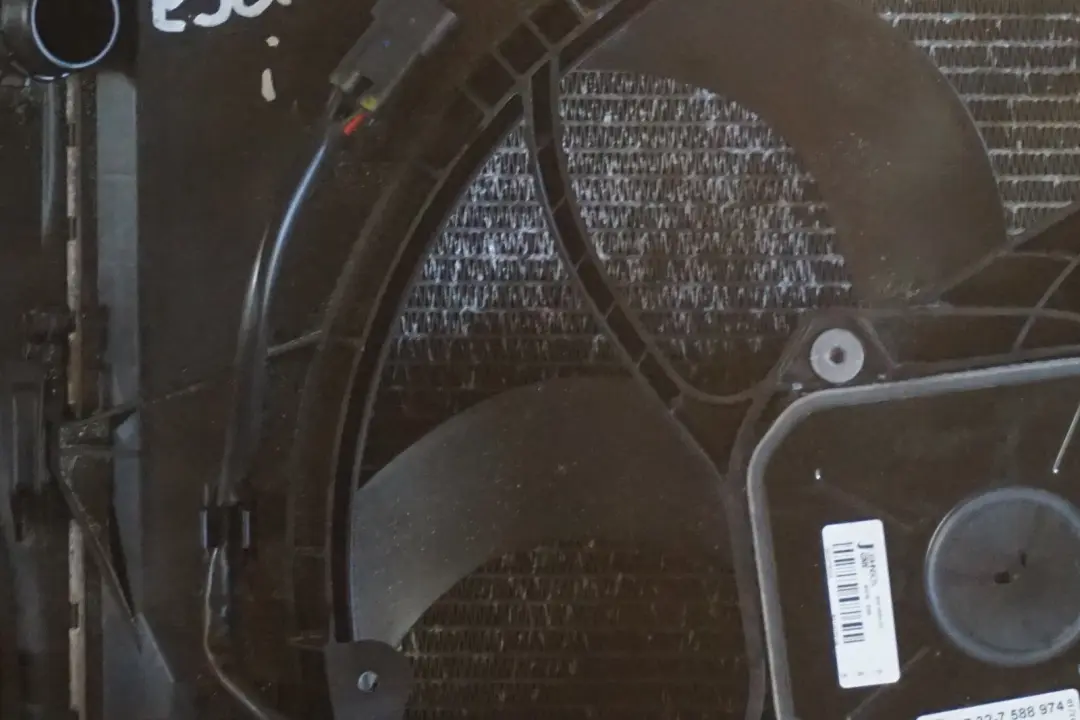 Lüfterzarge Mit Lüfter Benzin 400W Automatic für BMW 1 3 er E81 E87 E90 mit Teilenummer 7590699 BMW 1 3 er E81 E87 E90 Lüfterzarge Mit Lüfter Benzin 400W Automatic - SKU 7590699-1 - Teilenummer 7590699