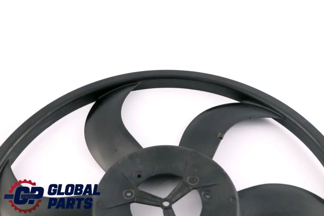 Ventilador Motor Refrigeracion Tapa Radiador para BMW E81 E87 E90 E91 LCI con número de pieza 7590699 BMW E81 E87 E90 E91 LCI Ventilador Motor Refrigeracion Tapa Radiador - SKU 7590699-2 - Número de pieza 7590699