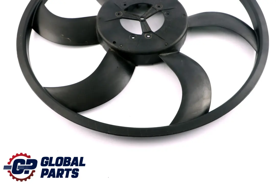 Wentylator Benzyna do BMW E81 E87 E90 E91 o numerze 7590699 BMW E81 E87 E90 E91 Wentylator Benzyna - SKU 7590699-2 - Numer Części 7590699