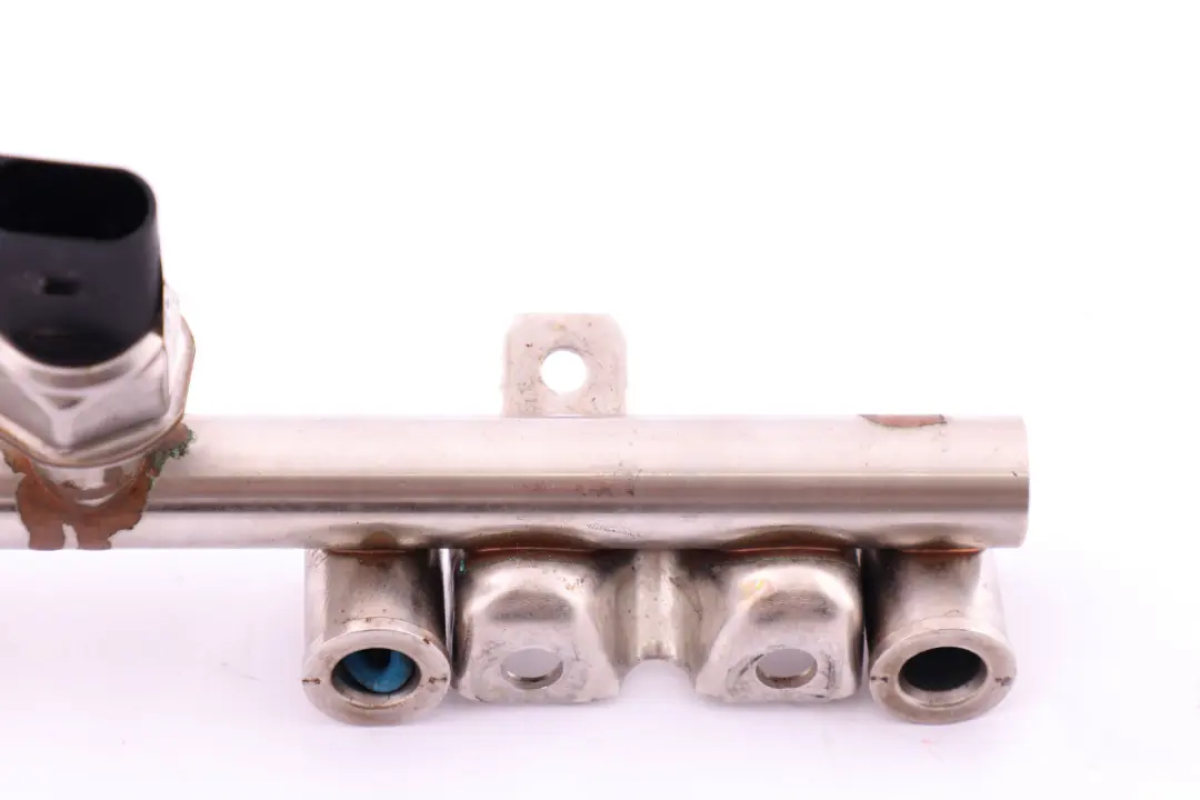 Tubo Iniettore Carburante BMW F20 F21 F30 F31 N13 Tubo Iniezione per con numero di parte 7592426 Tubo Iniettore Carburante BMW F20 F21 F30 F31 N13 Tubo Iniezione - SKU 7592426 - Numero di parte 7592426