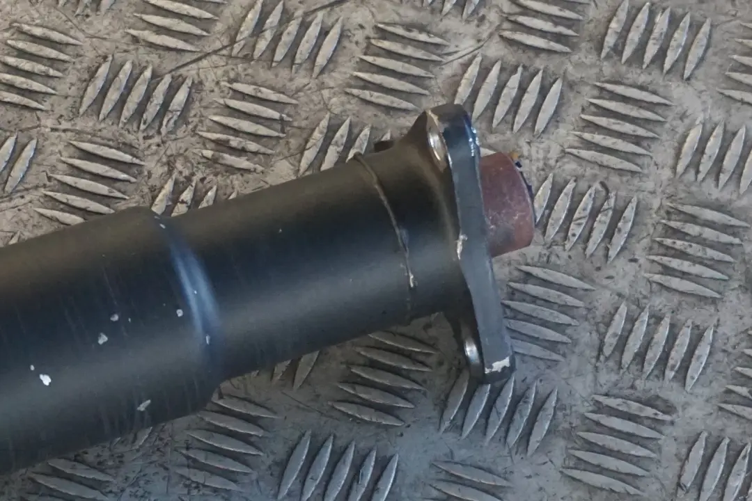 N52N Drive Shaft Prop Shaft Propshaft Automatic to BMW Z4 Series E89 23i 30i with Part number 7599423 BMW Z4 Series E89 23i 30i N52N Drive Shaft Prop Shaft Propshaft Automatic - SKU 7599423 - Part number 7599423