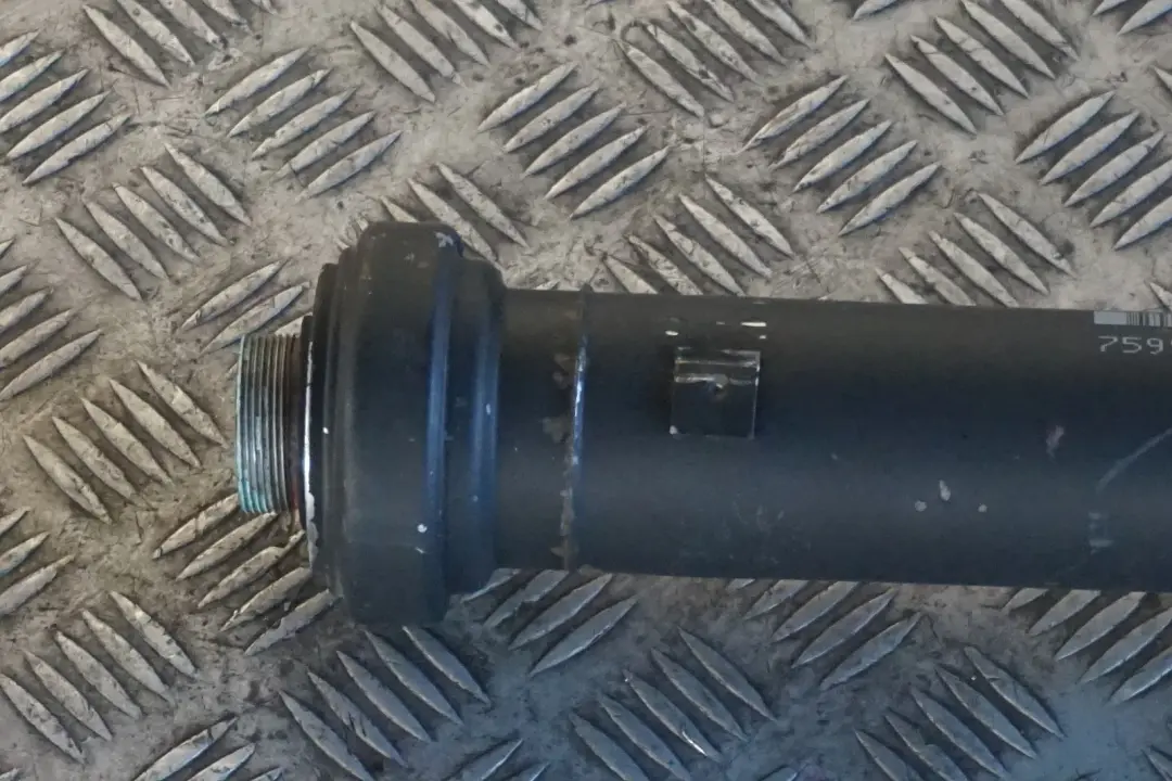 N52N Drive Shaft Prop Shaft Propshaft Automatic to BMW Z4 Series E89 23i 30i with Part number 7599423 BMW Z4 Series E89 23i 30i N52N Drive Shaft Prop Shaft Propshaft Automatic - SKU 7599423 - Part number 7599423