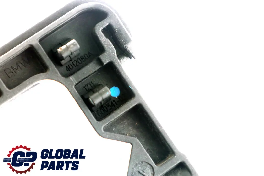 Uchwyt Mocowanie Chłodnicy Lewe do BMW F20 F21 F30 o numerze 7600541 BMW F20 F21 F30 Uchwyt Mocowanie Chłodnicy Lewe - SKU 7600541 - Numer Części 7600541