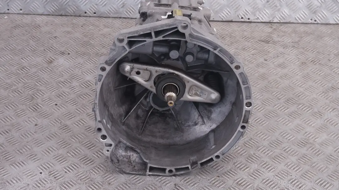 BMW 1 3 er F20 F21 F30 F31 118d 318d N47N 6 Gang Getriebe START/STOP GARANTIE - SKU 7600988 - Teilenummer 7600988