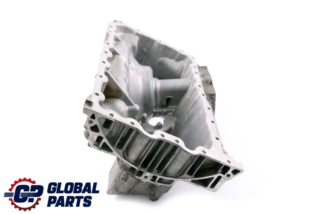 320ix 420ix Petrol N20 Engine Oil Sump Pan to BMW X3 F25 F30 F31 F32 F33 with Part number 7601942 BMW X3 F25 F30 F31 F32 F33 320ix 420ix Petrol N20 Engine Oil Sump Pan - SKU 7601942 - Part number 7601942
