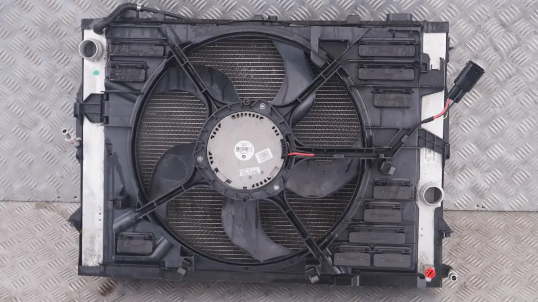 BMW 5 6 Series E60 E61 E63 LCI N53 Complete Petrol Radiator Fan Housing 400W - SKU 7603762 - Part number 7603762