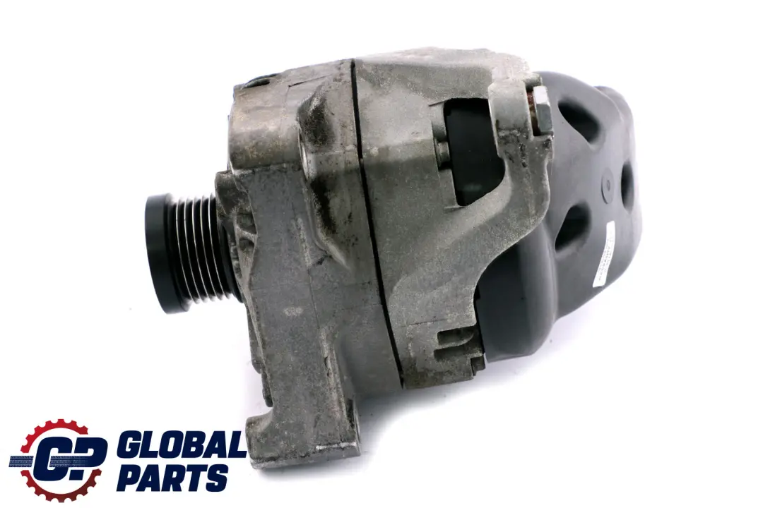 Alternador Generador DENSO 170A para BMW F20 F21 F30 LCI con número de pieza 7605060 BMW F20 F21 F30 LCI Alternador Generador DENSO 170A - SKU 7605060 - Número de pieza 7605060