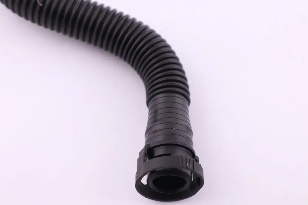Vent Hose Pipe Line to BMW F20 F21 F30 LCI Engine with Part number 7608144 BMW F20 F21 F30 LCI Engine Vent Hose Pipe Line - SKU 7608144 - Part number 7608144