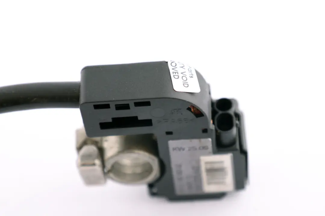 Przewód Klema Akumulatora Minus do BMW E82 E89 Z4 o numerze 7616199 BMW E82 E89 Z4 Przewód Klema Akumulatora Minus - SKU 7616199 - Numer Części 7616199