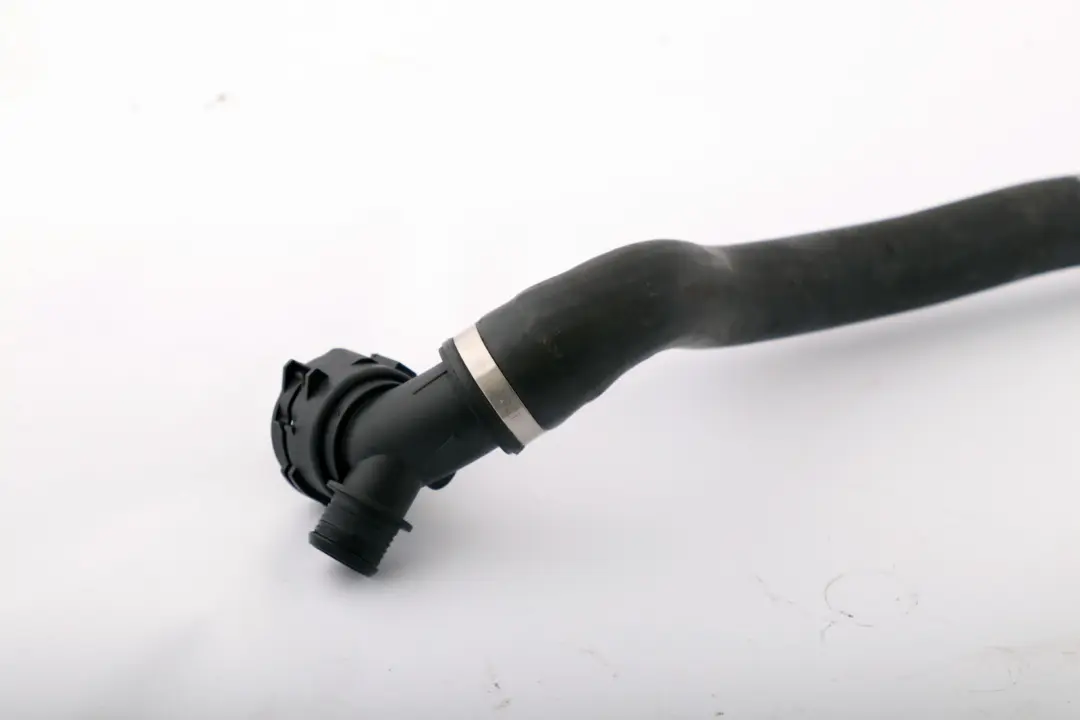 Tuyau Flexible Refroidisseur D'Eau Moteur pour Mini Cooper F55 F56 F57 F60 à propos du numéro de pièce 7617363 Mini Cooper F55 F56 F57 F60 Tuyau Flexible Refroidisseur D'Eau Moteur - SKU 7617363 - Numéro de pièce 7617363