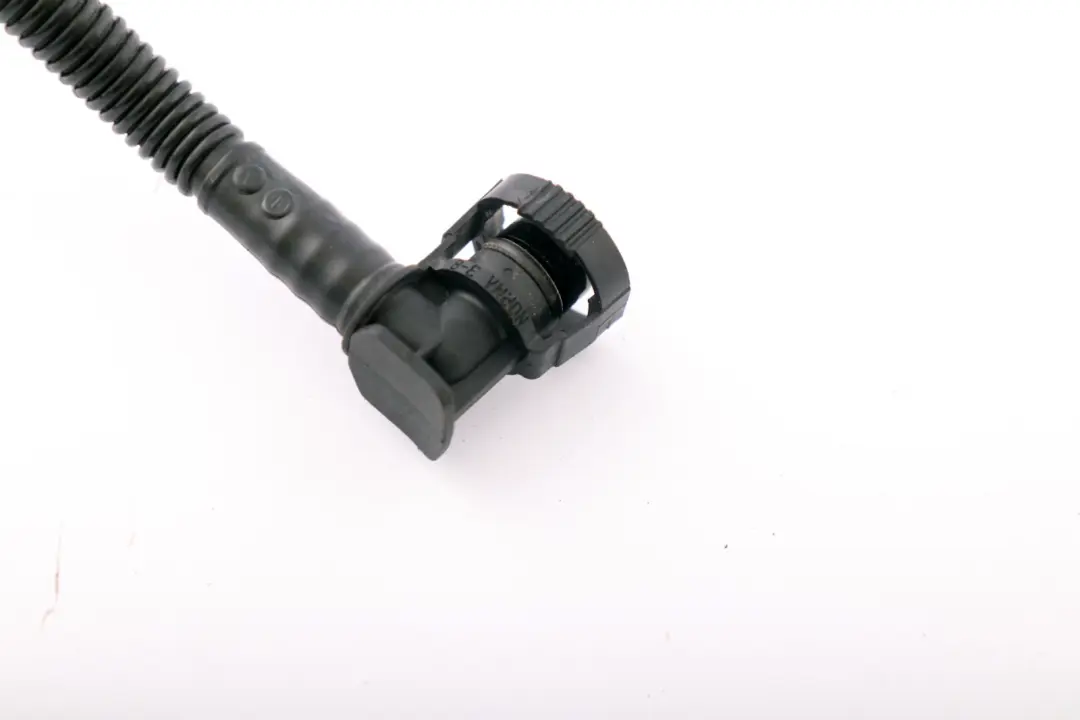 BMW E60 E61 X1 E84 E87 E90 E91 E92 Robinet Carburant Tuyau Ventilation - SKU 7618643 - Numéro de pièce 7618643