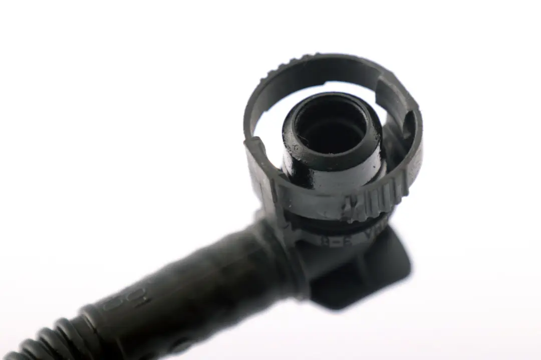 Ventilation BMW E60 E61 X1 E84 E87 E90 E91 E92 Fuel Valve With Pipe to Tank with Part number 7618643 Tank Ventilation BMW E60 E61 X1 E84 E87 E90 E91 E92 Fuel Valve With Pipe - SKU 7618643 - Part number 7618643