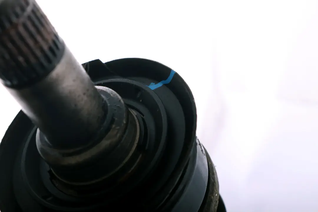 Eje De Transmision De Salida Derecha para BMW F20 F21 F30 F31 con número de pieza 7624206 BMW F20 F21 F30 F31 Eje De Transmision De Salida Derecha - SKU 7624206 - Número de pieza 7624206