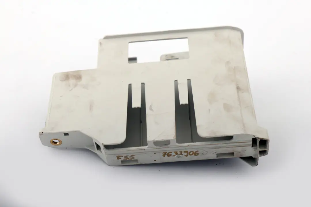Device Holder Electronics Box 8573956 to Mini Cooper One F54 F55 F56 F57 F60 with Part number 7632906 Mini Cooper One F54 F55 F56 F57 F60 Device Holder Electronics Box 8573956 - SKU 7632906 - Part number 7632906