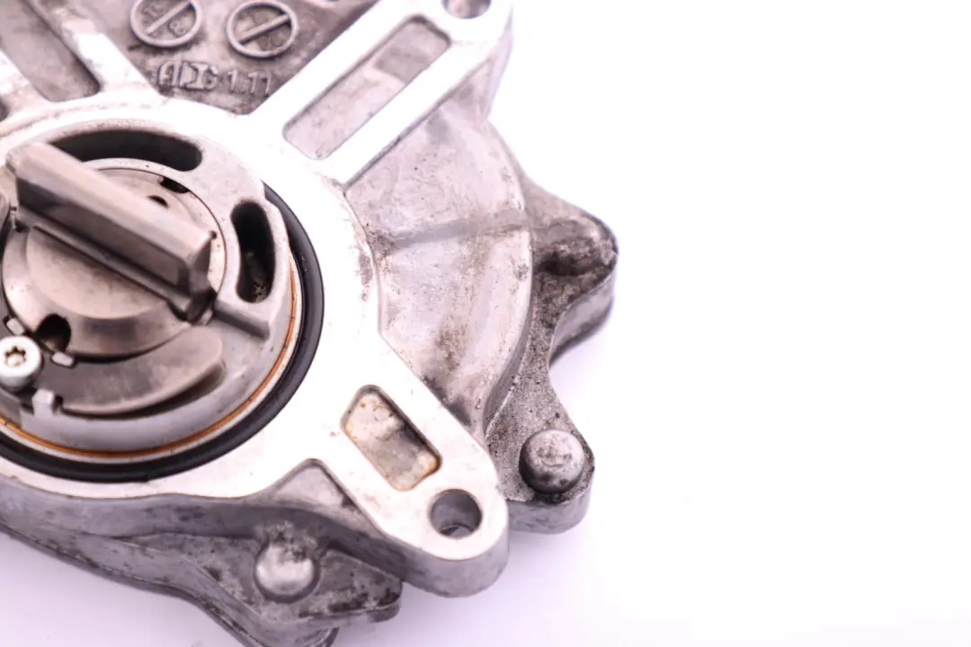 BMW E46 E60 E87 E90 Essence N46 Culasse Pompe à Vide - SKU 7635656 - Numéro de pièce 11667542498