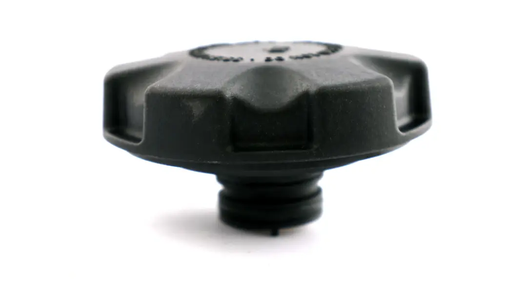 BMW E87 E90 F10 F20 Korek Zbiornika Wyrównawczego - SKU 7639020 - Numer Części 7639020