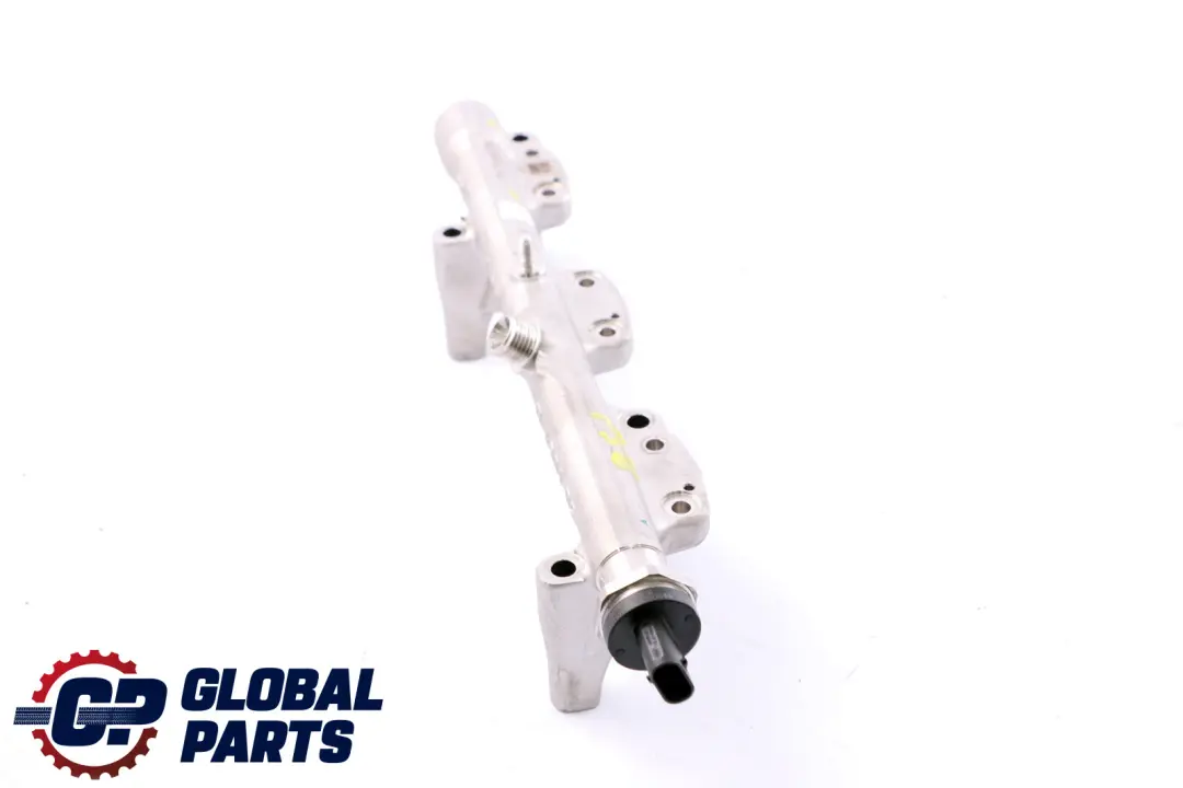 Listwa wtryskowa do BMW F20 F30 LCI MINI F55 F56 o numerze 7639975 BMW F20 F30 LCI MINI F55 F56 Listwa wtryskowa - SKU 7639975 - Numer Części 7639975