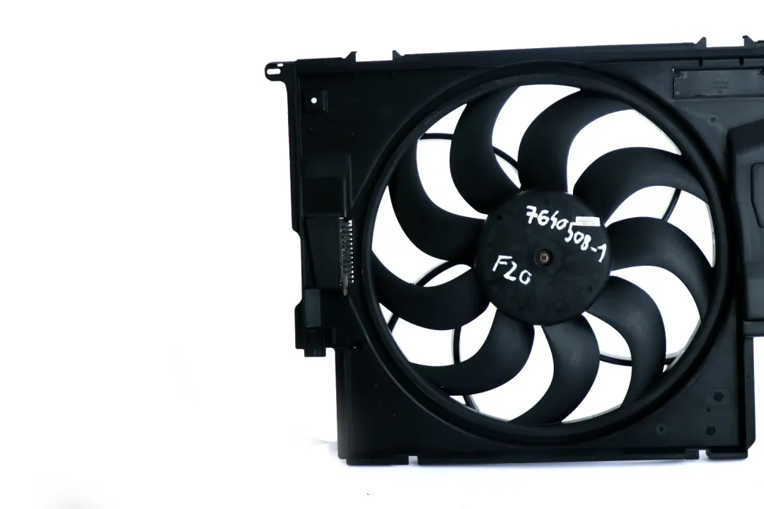 Linceul Avec Ventilateur 300 W pour BMW F20 F21 F30 F31 F32 F33 à propos du numéro de pièce 7640508 BMW F20 F21 F30 F31 F32 F33 Linceul Avec Ventilateur 300 W - SKU 7640508-1 - Numéro de pièce 7640508