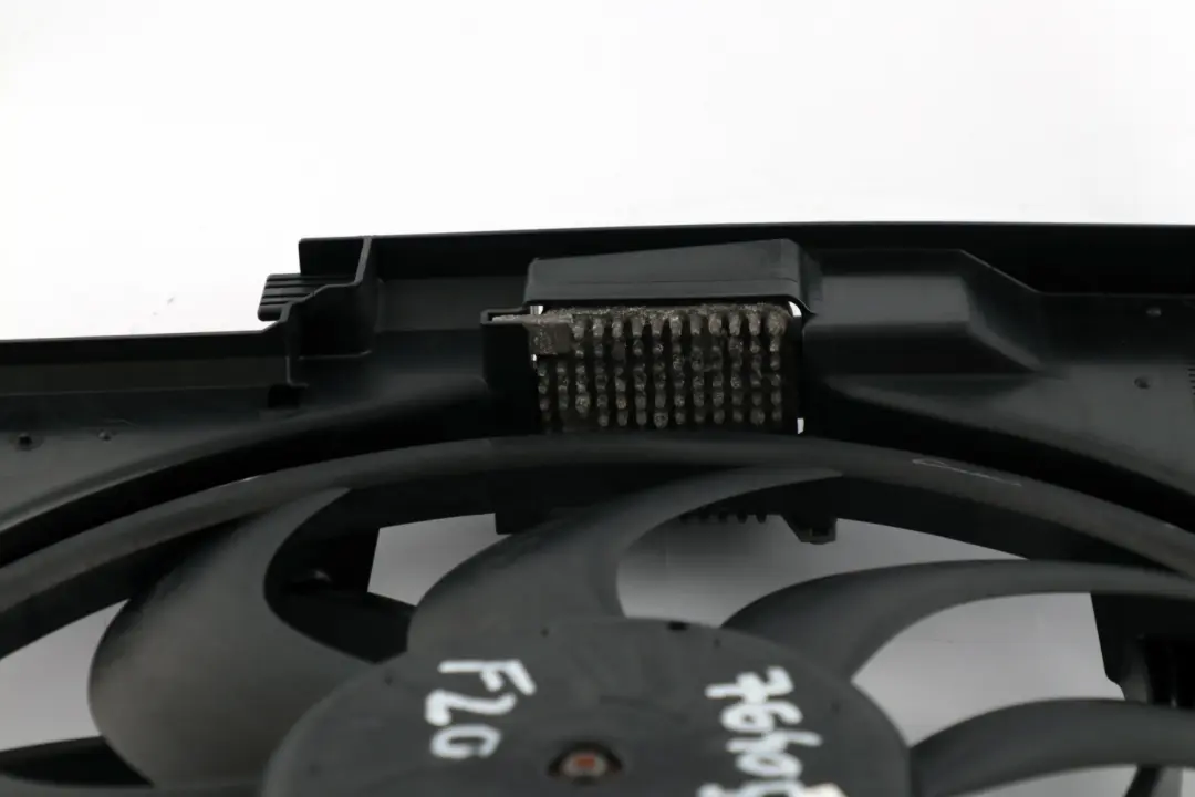 Motor Radiador Ventilador para BMW F20 F21 F30 F31 F32 F33 con número de pieza 7640508 BMW F20 F21 F30 F31 F32 F33 Motor Radiador Ventilador - SKU 7640508-1 - Número de pieza 7640508