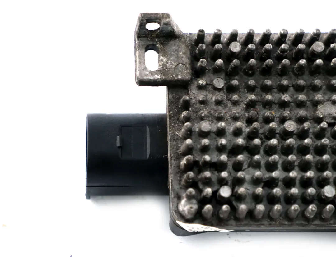 Relais Radiateur La Commande pour BMW 1 3 4 Serie F20 F21 F30 F31 F32 F33 à propos du numéro de pièce 7640508 BMW 1 3 4 Serie F20 F21 F30 F31 F32 F33 Relais Radiateur La Commande - SKU 7640508-2 - Numéro de pièce 7640508