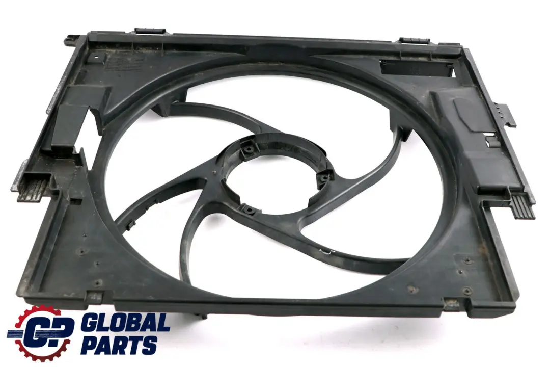 Cubierta radiador ventilador motor para BMW F20 F21 F22 F30 F31 con número de pieza 7640508 BMW F20 F21 F22 F30 F31 Cubierta radiador ventilador motor - SKU 7640508-4 - Número de pieza 7640508