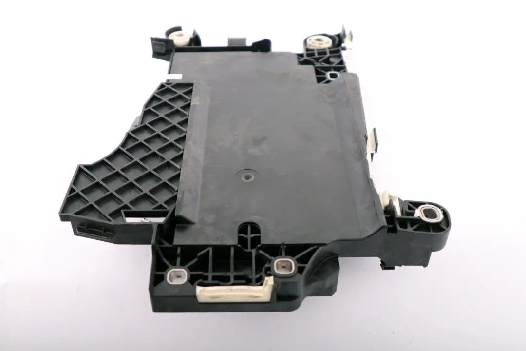 Copertura Batteria Parte Superiore Supporto per Mini Cooper F55 F56 F57 F60 con numero di parte 7641797 Mini Cooper F55 F56 F57 F60 Copertura Batteria Parte Superiore Supporto - SKU 7641797 - Numero di parte 7641797