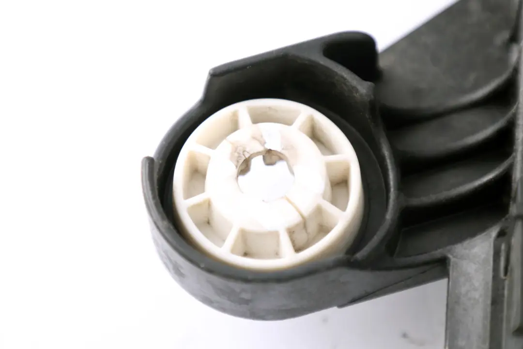 Mini Cooper F54 F55 F56 F57 F60 Osłona Podstawa Akumulatora - SKU 7641798-1 - Numer Części 7641798