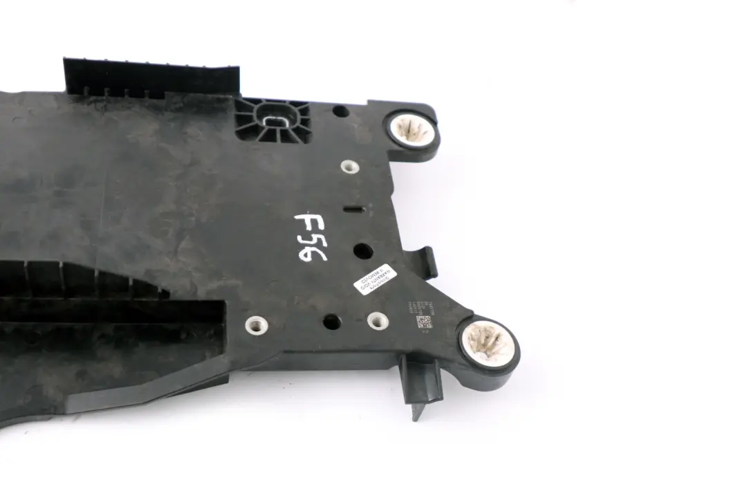 Copertura Vassoio Batteria Trim Boot per Mini F54 F55 F56 F57 F60 con numero di parte 7641798 Mini F54 F55 F56 F57 F60 Copertura Vassoio Batteria Trim Boot - SKU 7641798-1 - Numero di parte 7641798