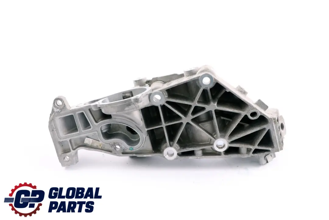 Support Bracket Water Pump Petrol B38 to BMW F20 F21 F30 F31 LCI F32 with Part number 7644804 BMW F20 F21 F30 F31 LCI F32 Support Bracket Water Pump Petrol B38 - SKU 7644804 - Part number 7644804