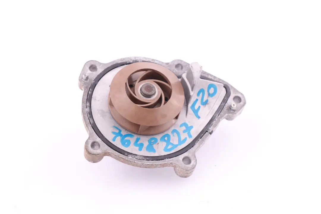 Pompa Wody Płynu Chłodnicy 7556993 do Mini R55 R56 o numerze 7648827 Mini R55 R56 Pompa Wody Płynu Chłodnicy 7556993 - SKU 7648827 - Numer Części 7648827