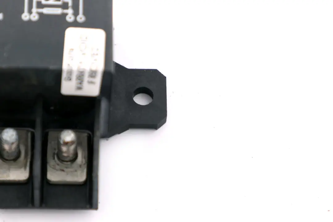 Moduł Przekaźnik Wentylatora do BMW E60 E64 E82 E90 o numerze 7661503 BMW E60 E64 E82 E90 Moduł Przekaźnik Wentylatora - SKU 7661503 - Numer Części 7661503