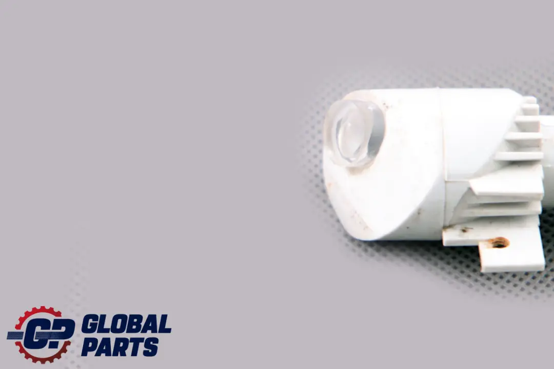 Lampa Lusterka Podświetlenie Prawa do BMW X5 E53 o numerze 0007740 BMW X5 E53 Lampa Lusterka Podświetlenie Prawa - SKU 7740 - Numer Części 0007740