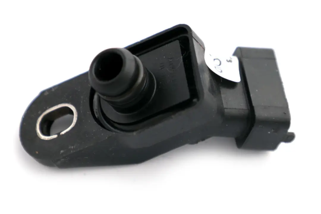 Capteur de pression carburant diesel M57 0261230046 pour BMW E39 E46 X5 E53 à propos du numéro de pièce 7785354 BMW E39 E46 X5 E53 Capteur de pression carburant diesel M57 0261230046 - SKU 7785354 - Numéro de pièce 7785354