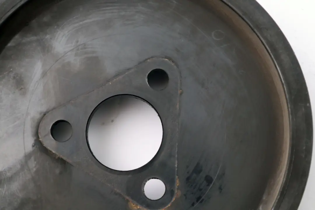 Polea De La bomba De La direccion asistida para BMW X3 E46 E53 E60 E65 E83 con número de pieza 7787106 BMW X3 E46 E53 E60 E65 E83 Polea De La bomba De La direccion asistida - SKU 7787106 - Número de pieza 7787106